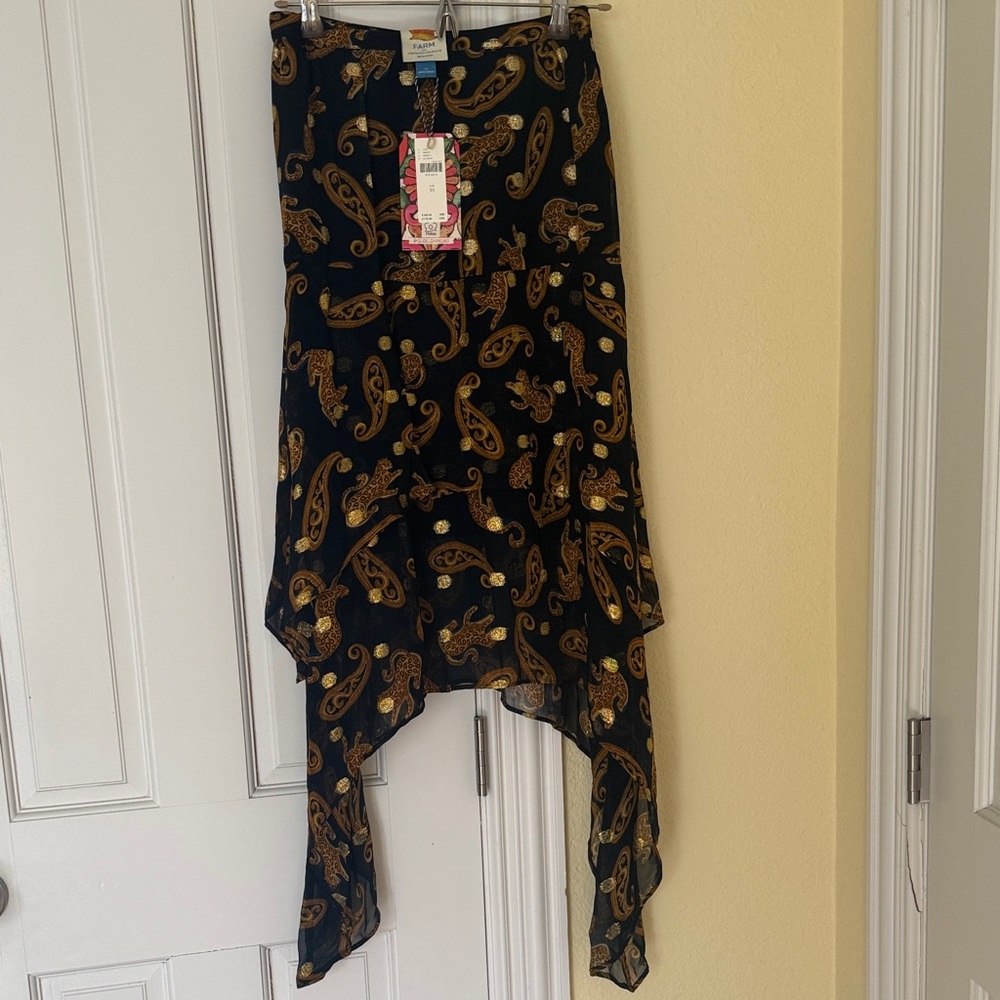 FARM Rio Black & Gold Paisley High-Low Handkerchief Skirt
